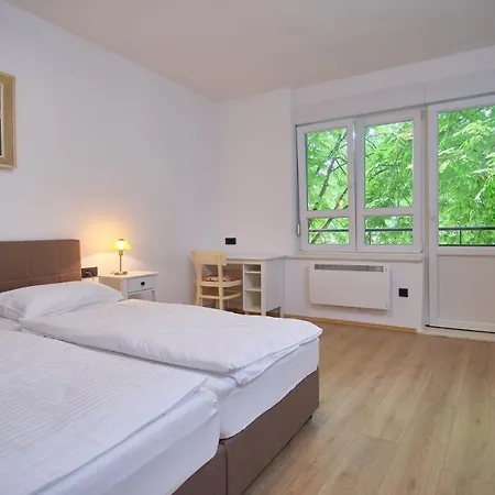 Апартаменти Bacci 2-bedroom By Litto *