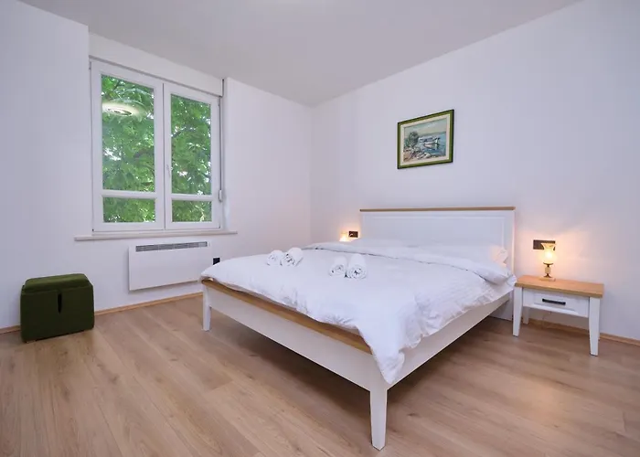 Bacci 2-bedroom By Litto Appartement Split