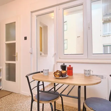 Bacci 2-bedroom By Litto Apartman Split